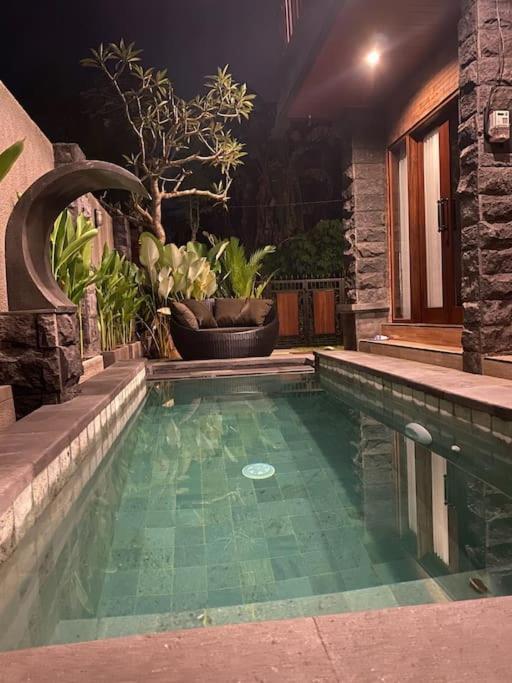 Tori Klumpu, 3 Bedroom Artistic Villa, Dual Views Near Ubud Badung  Exterior photo