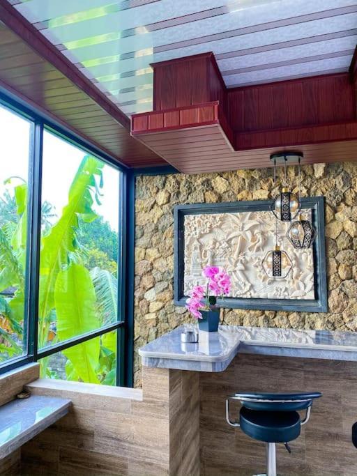 Tori Klumpu, 3 Bedroom Artistic Villa, Dual Views Near Ubud Badung  Exterior photo