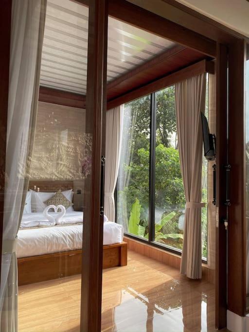 Tori Klumpu, 3 Bedroom Artistic Villa, Dual Views Near Ubud Badung  Exterior photo